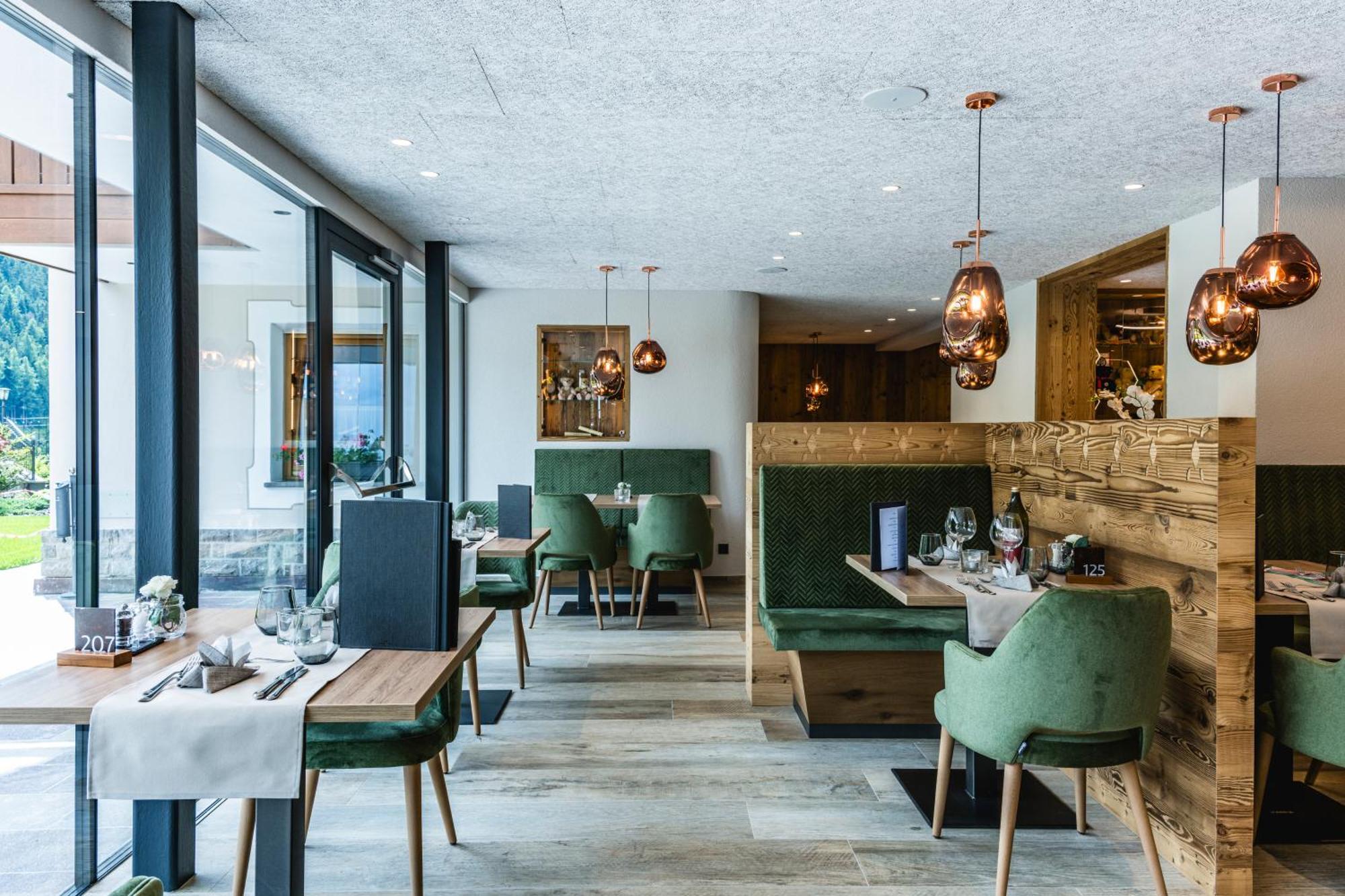 Hotel Vernel Santa Cristina Val Gardena Экстерьер фото
