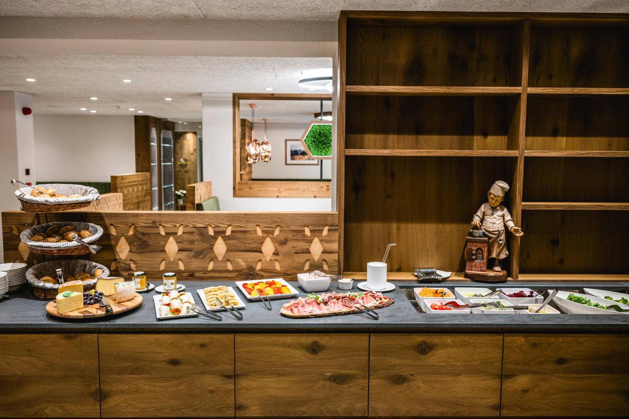 Hotel Vernel Santa Cristina Val Gardena Экстерьер фото