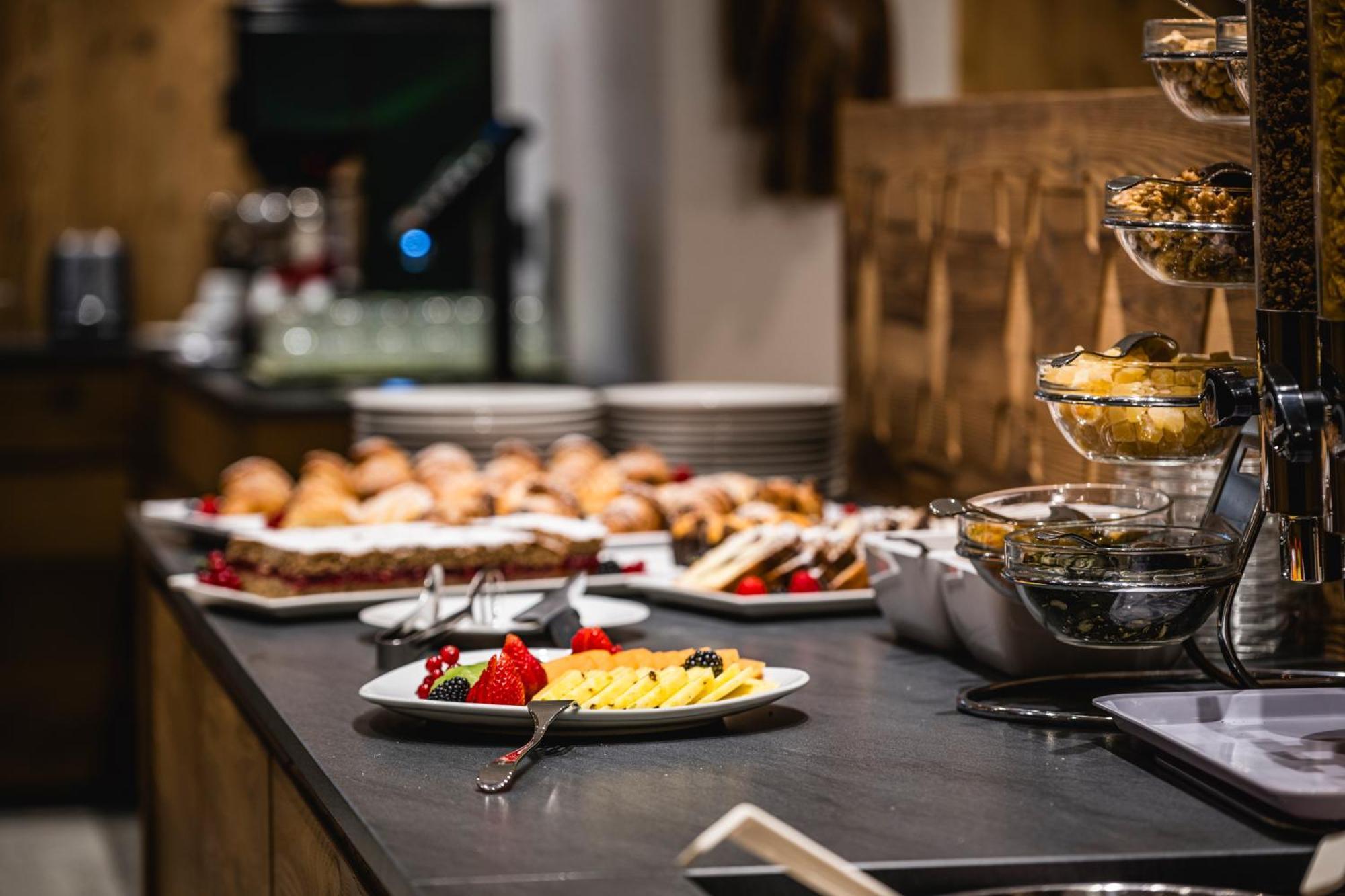Hotel Vernel Santa Cristina Val Gardena Экстерьер фото