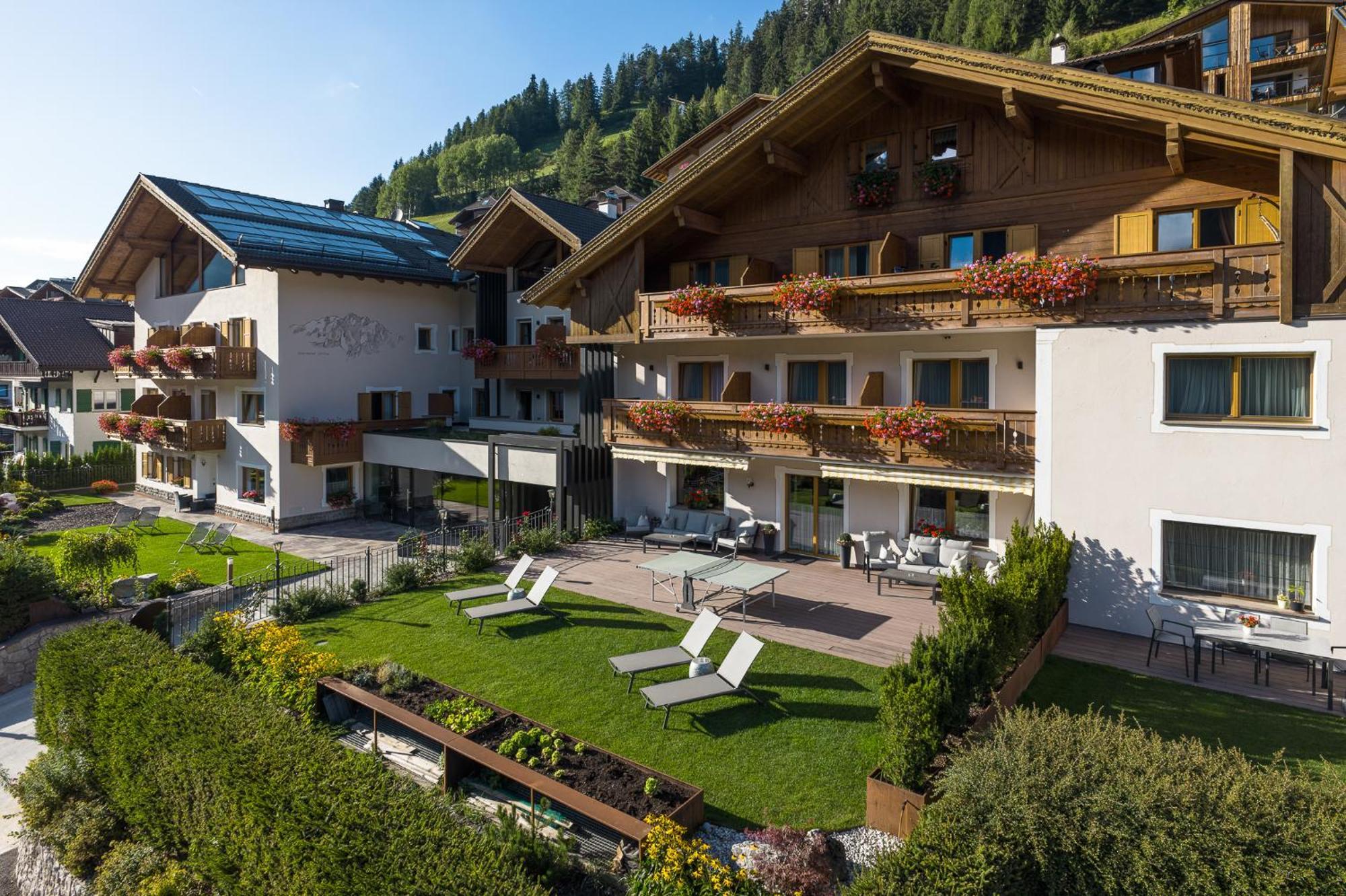 Hotel Vernel Santa Cristina Val Gardena Экстерьер фото