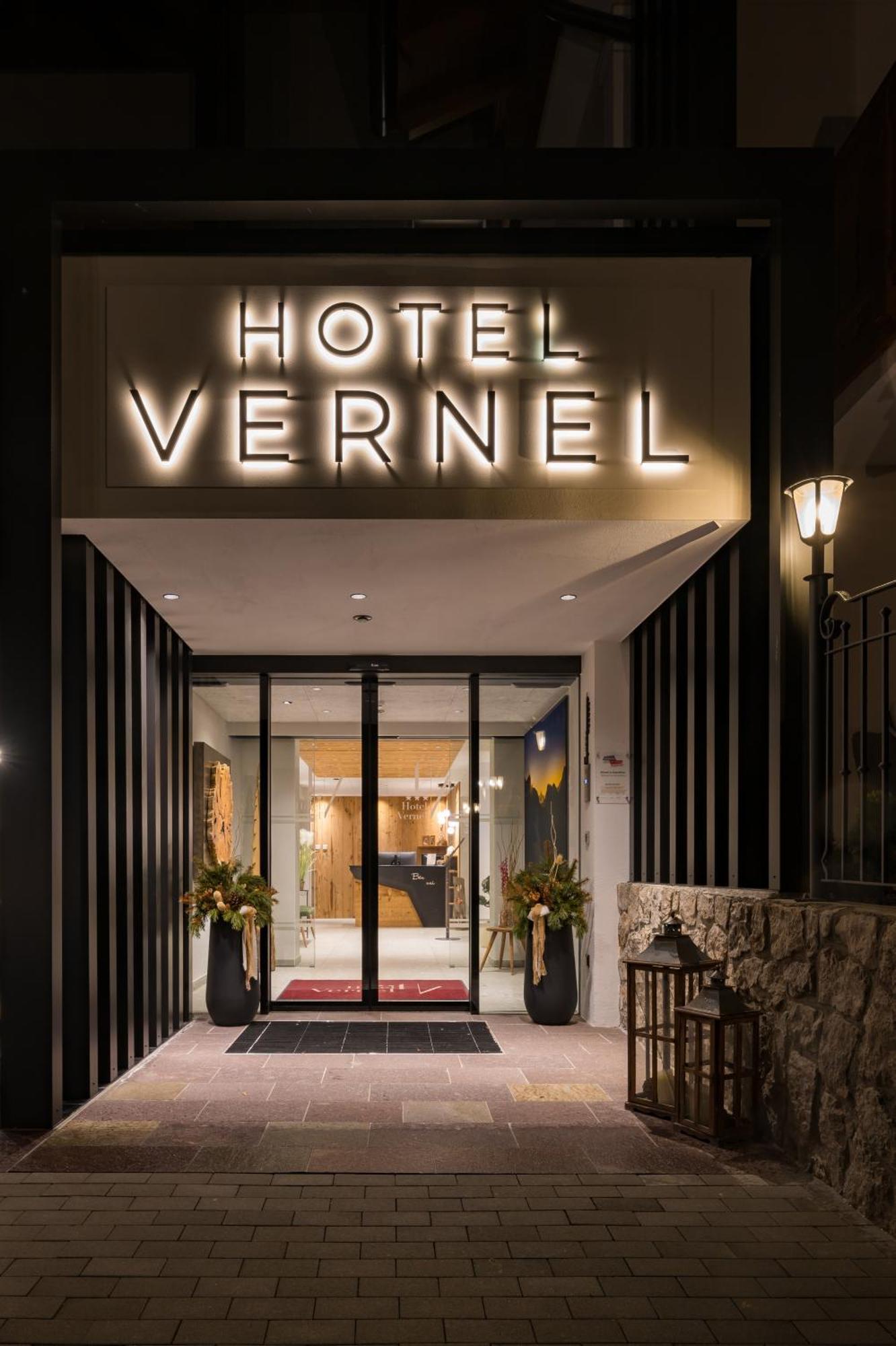 Hotel Vernel Santa Cristina Val Gardena Экстерьер фото